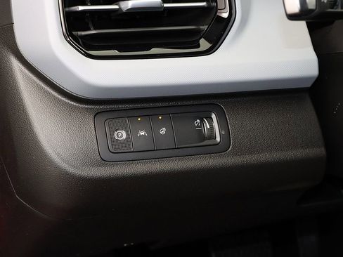 New 2027 Chevrolet Bolt RS w/ Technology Package FWD image 27