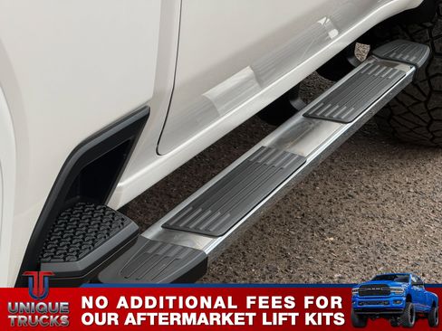 Used 2025 GMC Sierra 3500 Denali w/ Denali Reserve Package image 7