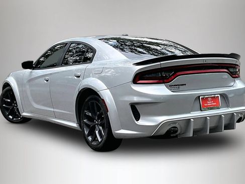 Used 2020 Dodge Charger SXT w/ Blacktop Package RWD image 4