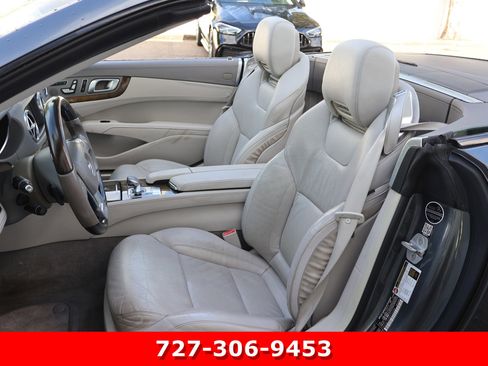 Used 2014 Mercedes-Benz SL 550 image 2