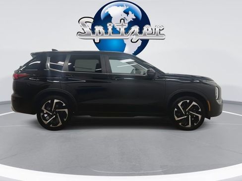 Used 2024 Mitsubishi Outlander SE image 9
