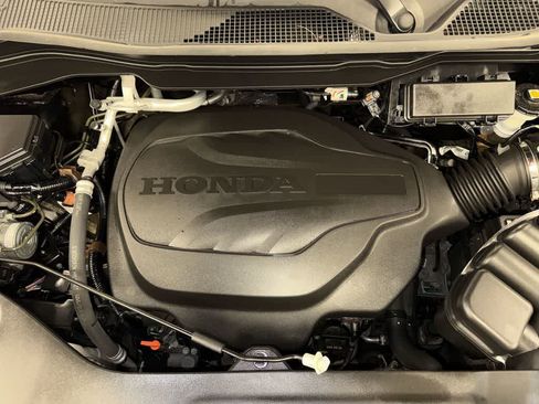 Used 2023 Honda Passport EX-L image 11