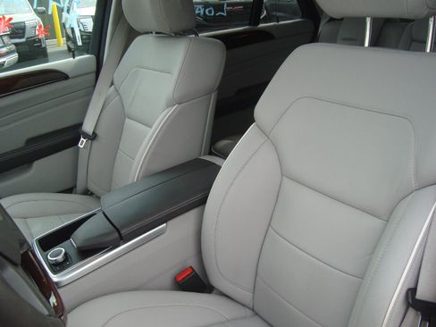Used 2012 Mercedes-Benz ML 350 4MATIC image 20