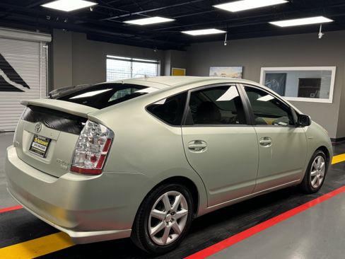 Used 2009 Toyota Prius FWD image 6