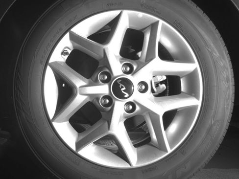 Used 2025 Kia Soul LX w/ LX Technology Package FWD image 16