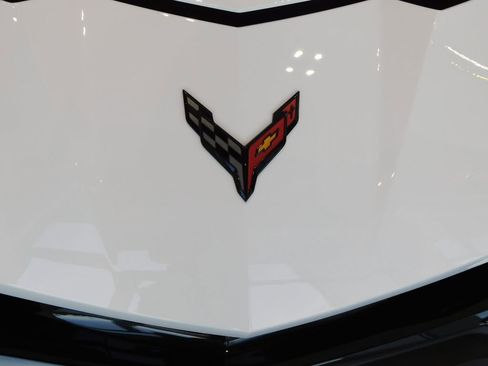 Used 2023 Chevrolet Corvette Stingray Preferred Conv w/ Z51 Performance Package RWD image 27