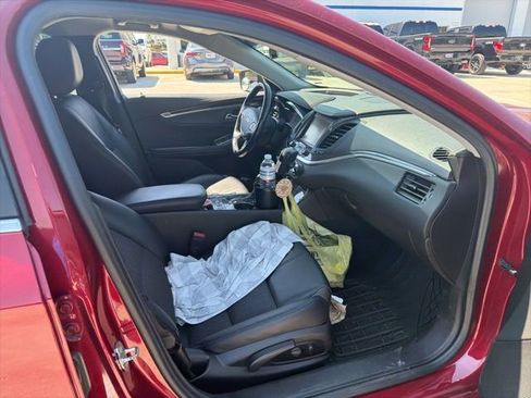 Used 2019 Chevrolet Impala LT w/ LT Convenience Package image 25
