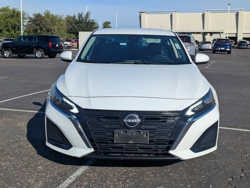 Certified 2023 Nissan Altima 2.5 S image 9