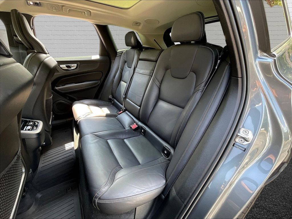 Used 2021 Volvo XC60 T5 Inscription w/ Protection Package Premier FWD image 20