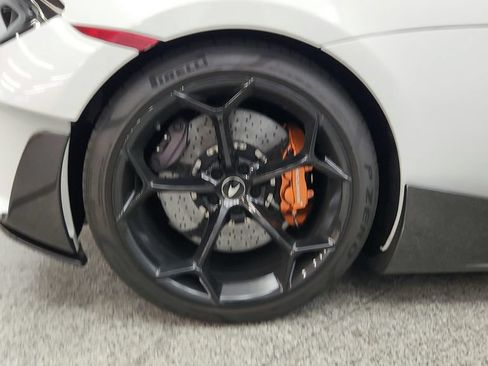 Used 2019 McLaren 600LT RWD image 28