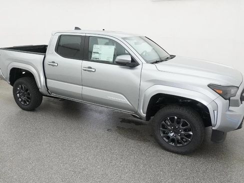 New 2025 Toyota Tacoma SR5 image 12