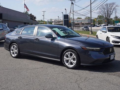 Used 2023 Honda Accord LX image 2