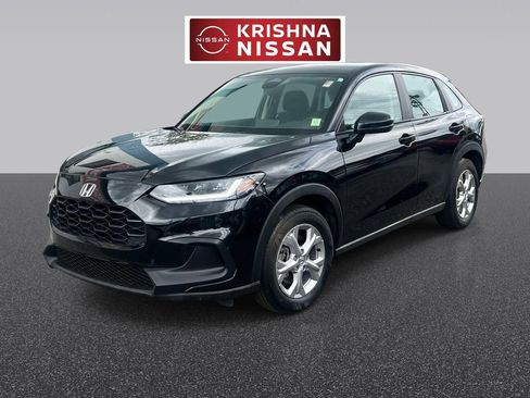 Used 2023 Honda HR-V LX image 2