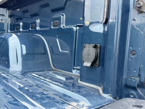 Used 2024 Chevrolet Silverado 1500 LT image 42