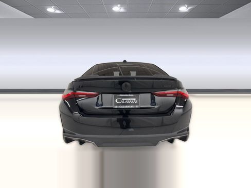 Used 2025 BMW i4 eDrive40 w/ Parking Assistance Package RWD image 10