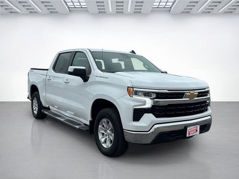 Used 2023 Chevrolet Silverado 1500 LT w/ Protection Package image 2
