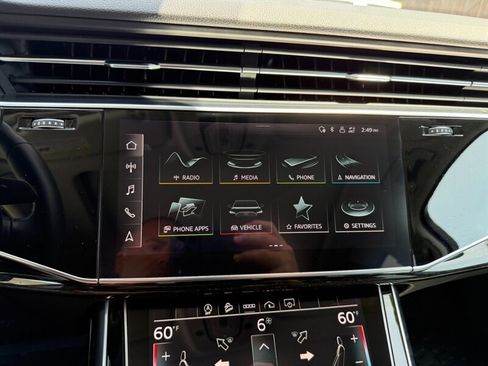 Used 2022 Audi Q7 3.0T Premium Plus AWD/4WD image 39