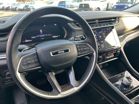 Used 2022 Jeep Grand Cherokee L Laredo w/ Luxury Tech Group I image 51