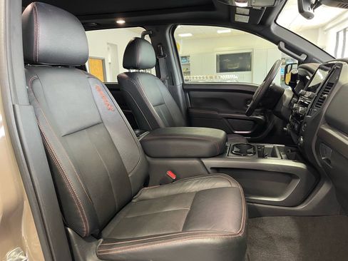 Used 2023 Nissan Titan PRO-4X w/ Pro-4x Convenience Package AWD/4WD image 44