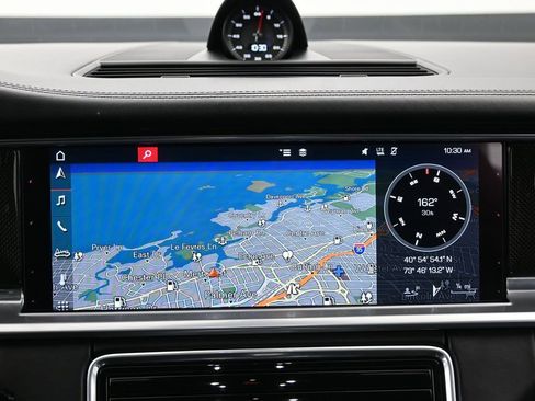 Used 2020 Porsche Panamera GTS AWD/4WD image 22