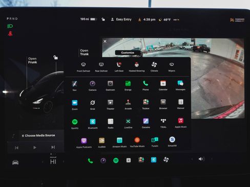Used 2023 Tesla Model 3 Performance image 18