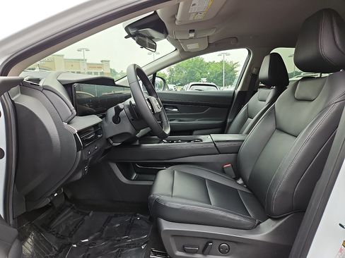 Certified 2025 Nissan Murano SV AWD/4WD image 13