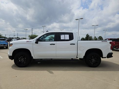 Used 2023 Chevrolet Silverado 1500 Custom Trail Boss AWD/4WD image 5