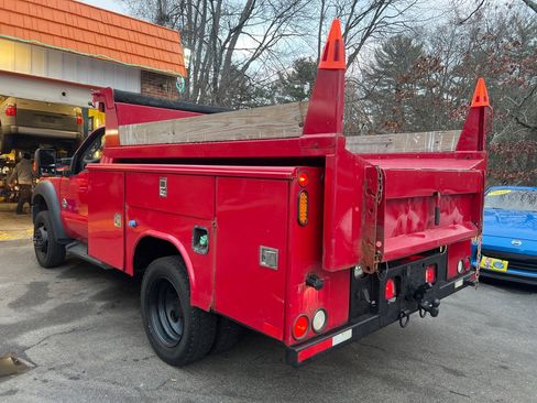Used 2015 Ford F550 4x4 Regular Cab Super Duty image 2