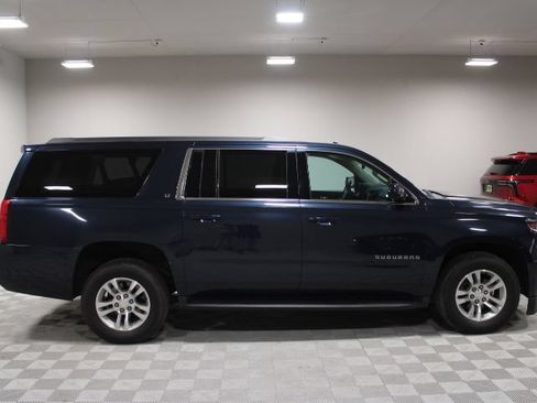 Used 2017 Chevrolet Suburban LT AWD/4WD image 10