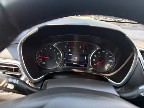 Used 2024 Chevrolet Equinox LT AWD/4WD image 17