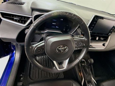 Used 2020 Toyota Corolla XSE FWD image 5