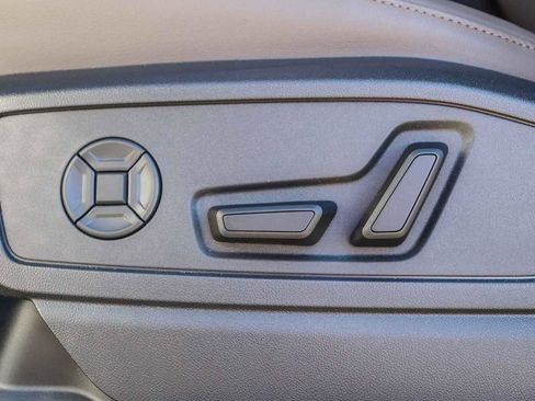 New 2025 Audi Q5 Premium image 25