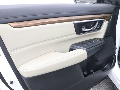 Used 2021 Honda CR-V Touring image 11