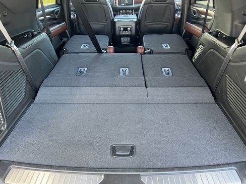 Used 2024 GMC Yukon Denali Ultimate AWD/4WD image 22