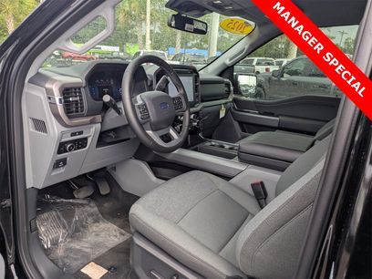 New 2025 Ford F150 XLT w/ Equipment Group 302A MID