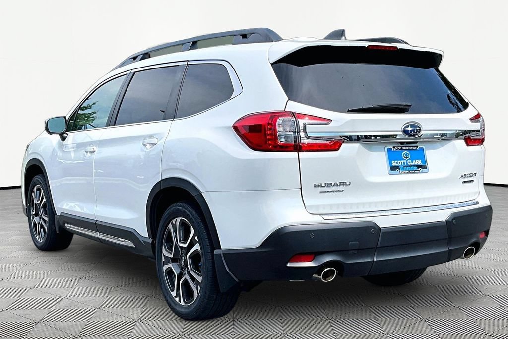 Used 2023 Subaru Ascent Limited w/ Technology Package AWD/4WD image 5