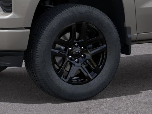 New 2026 Chevrolet Silverado 1500 Custom RWD image 9