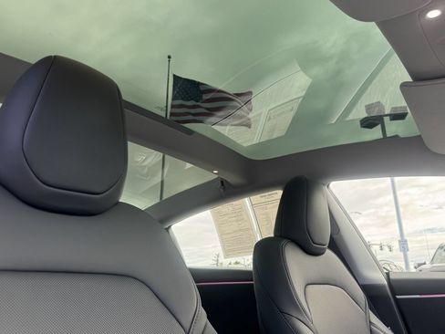Used 2024 Tesla Model 3 Long Range AWD/4WD image 19