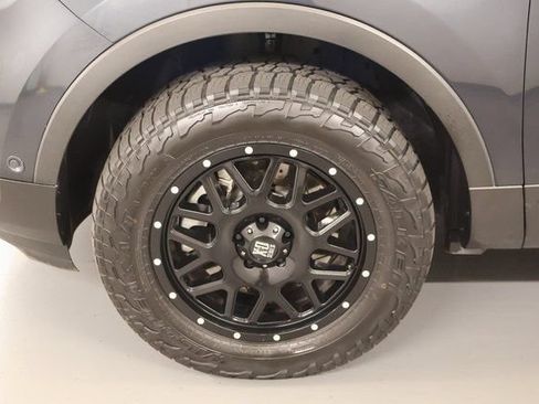 Used 2017 Ford Explorer Platinum AWD/4WD image 7