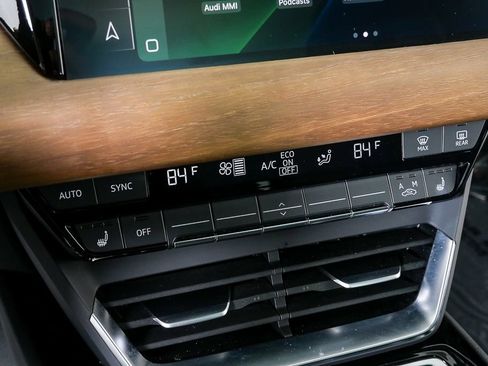 Certified 2023 Audi e-tron GT Premium Plus image 17