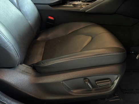 Used 2022 Toyota Camry XSE FWD image 22