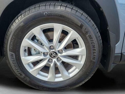 Used 2023 Toyota Corolla Cross LE image 24