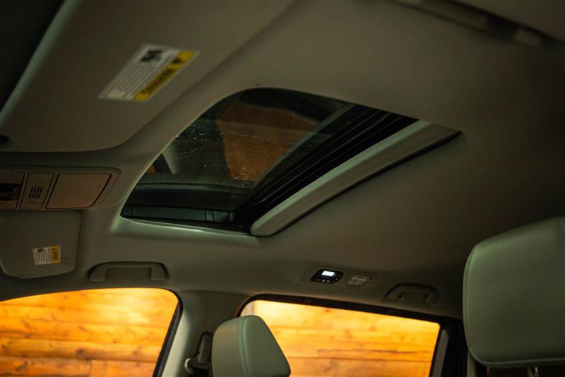 Used 2025 Honda Odyssey Touring image 25