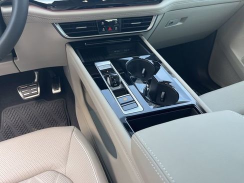 New 2026 Volkswagen Atlas SEL Premium R-Line AWD/4WD image 18