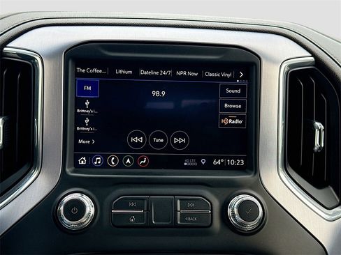 Used 2019 GMC Sierra 1500 SLT w/ SLT Premium Package image 16