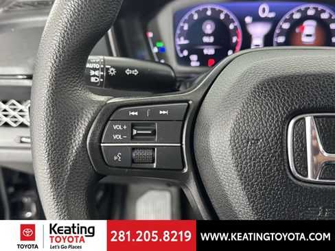 Used 2023 Honda Accord EX image 27