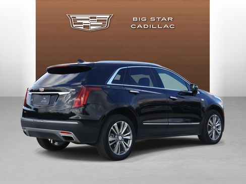Used 2024 Cadillac XT5 Premium Luxury image 5