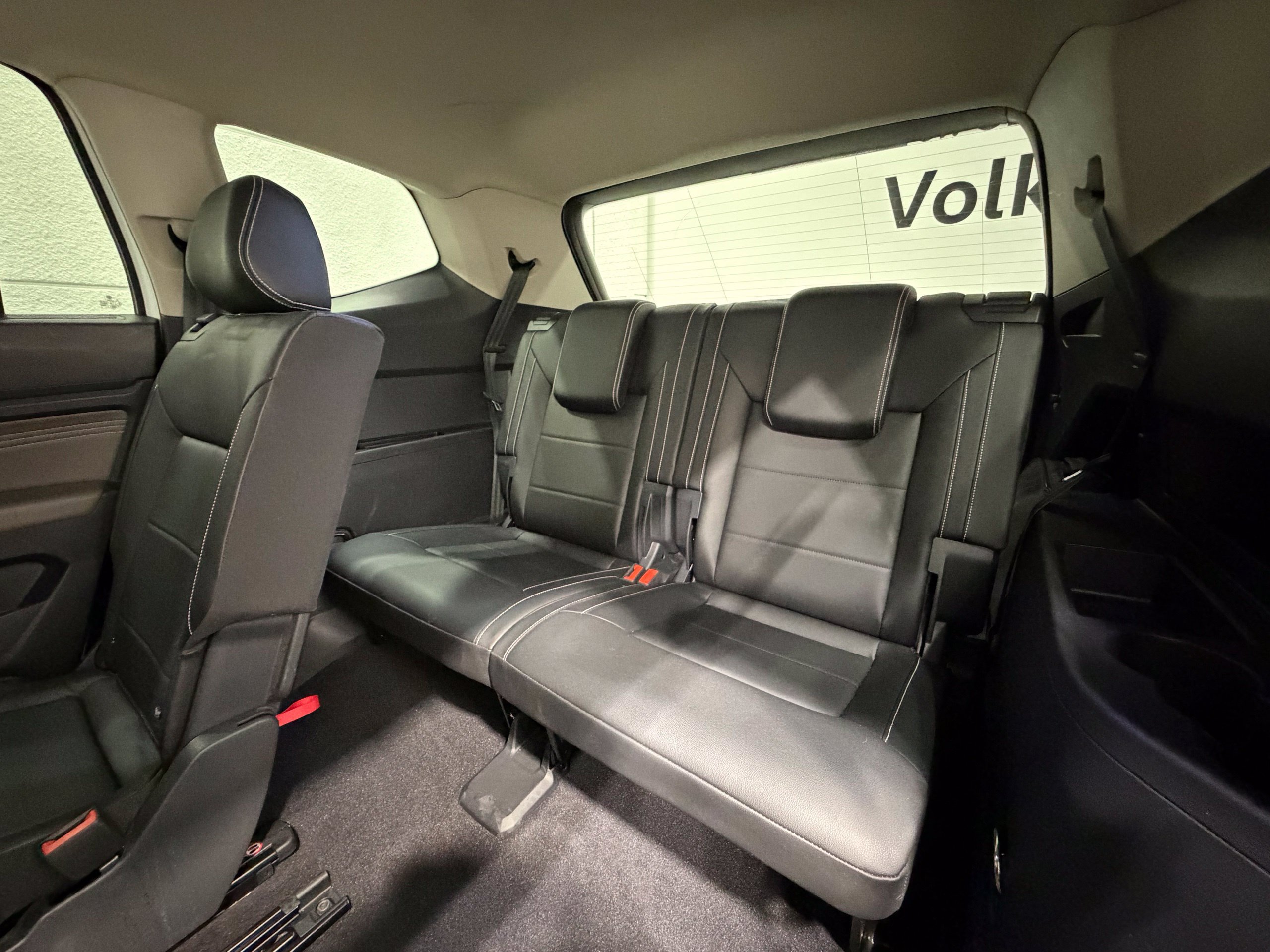 Certified 2023 Volkswagen Atlas SE w/ Black Wheel Package FWD image 25