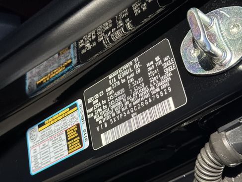 Used 2024 Kia Telluride SX w/ Towing Package image 42