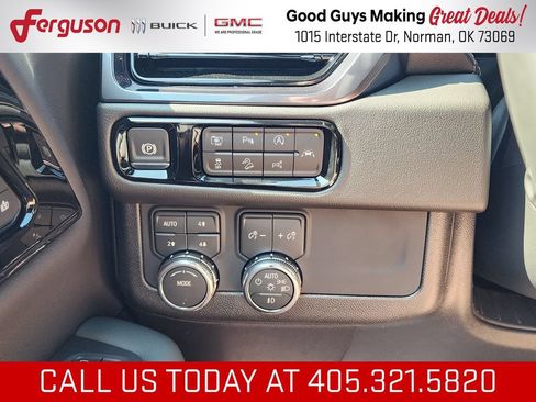 New 2026 GMC Yukon AT4 w/ AT4 Premium Package AWD/4WD image 18